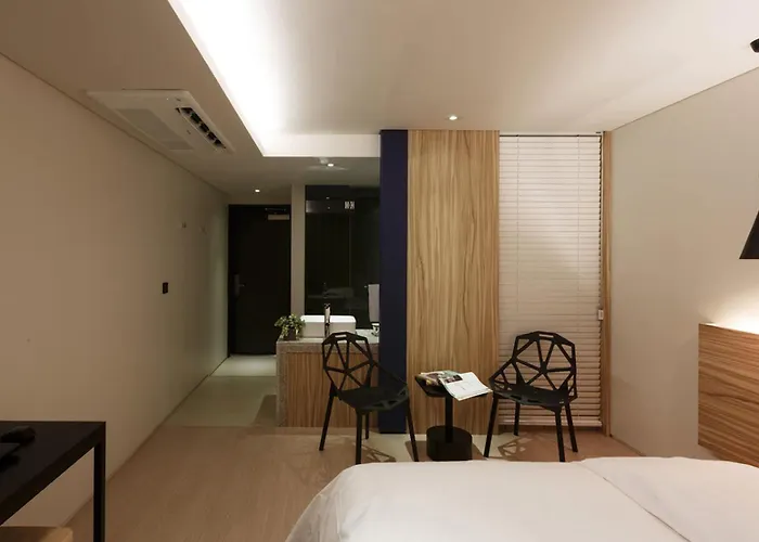Hotel Seocho H